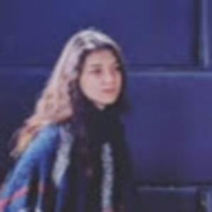 Meet your Posher, Maeve